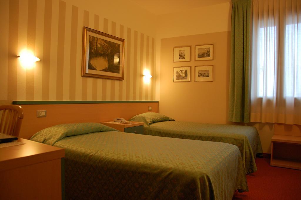 Hotel Belie San Martino di Lupari Phòng bức ảnh