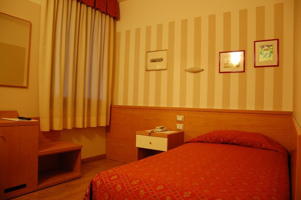 Hotel Belie San Martino di Lupari Phòng bức ảnh